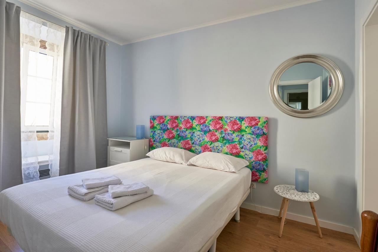 Elegant Riverview Apartment In Historical Lissabon Buitenkant foto