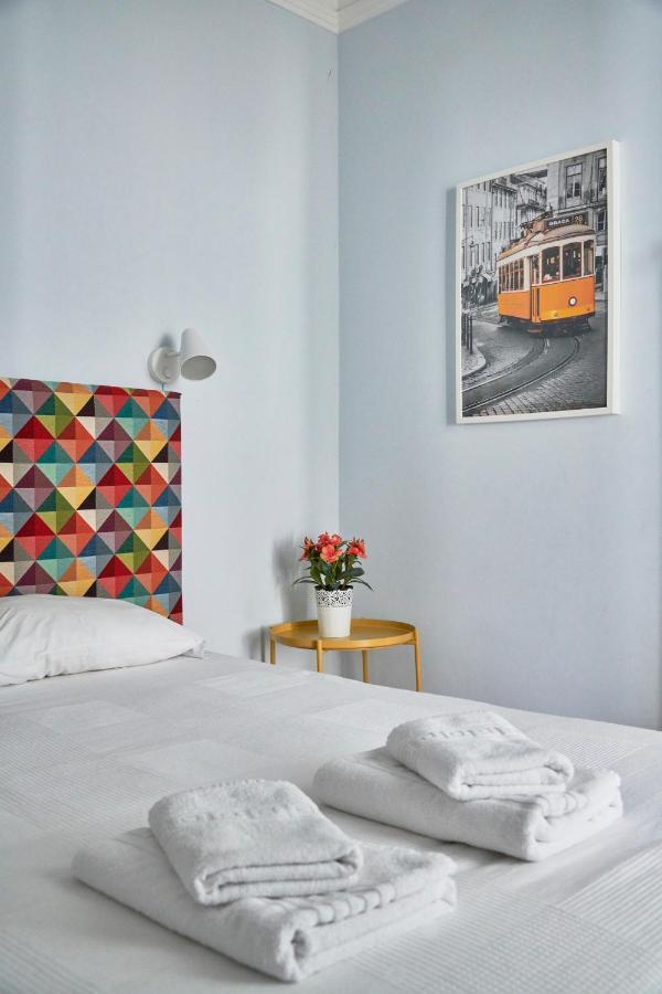 Elegant Riverview Apartment In Historical Lissabon Buitenkant foto