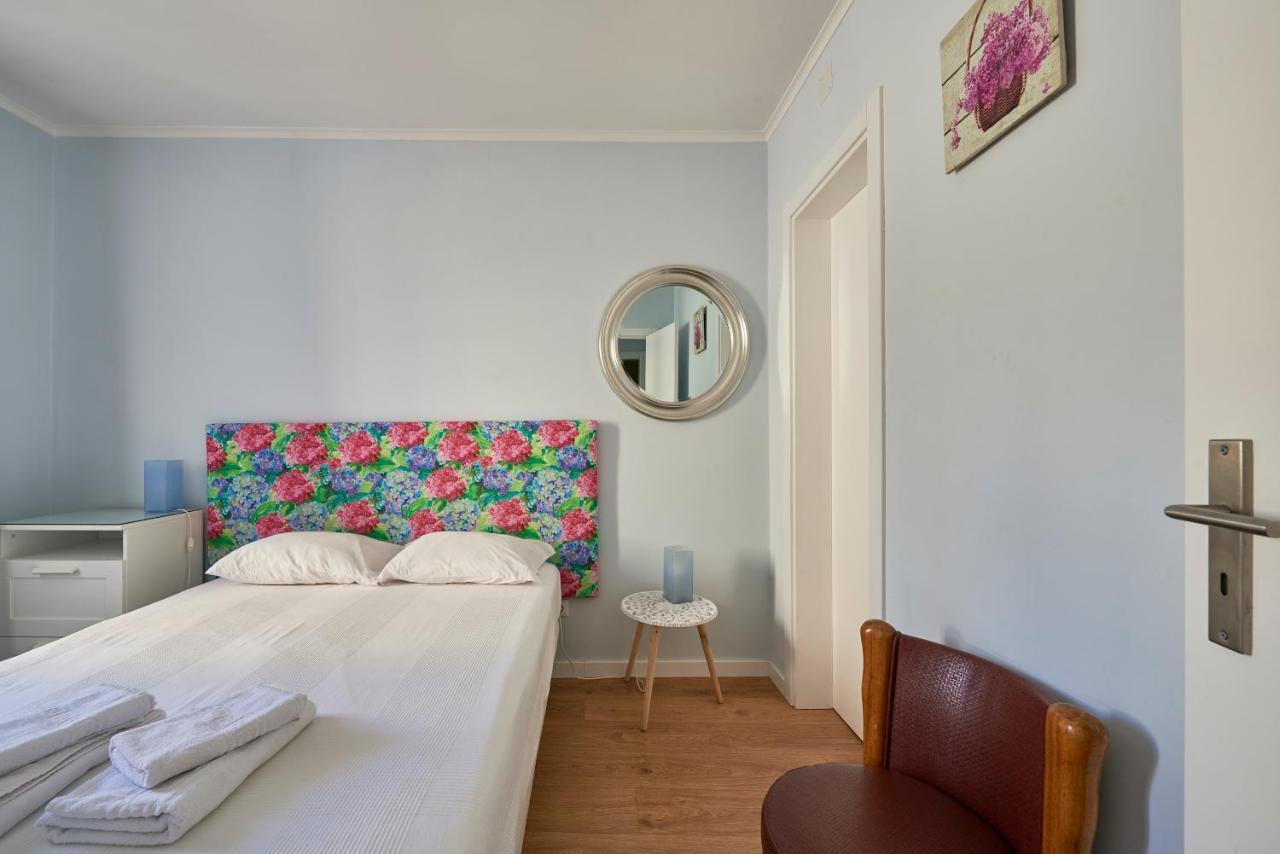 Elegant Riverview Apartment In Historical Lissabon Buitenkant foto