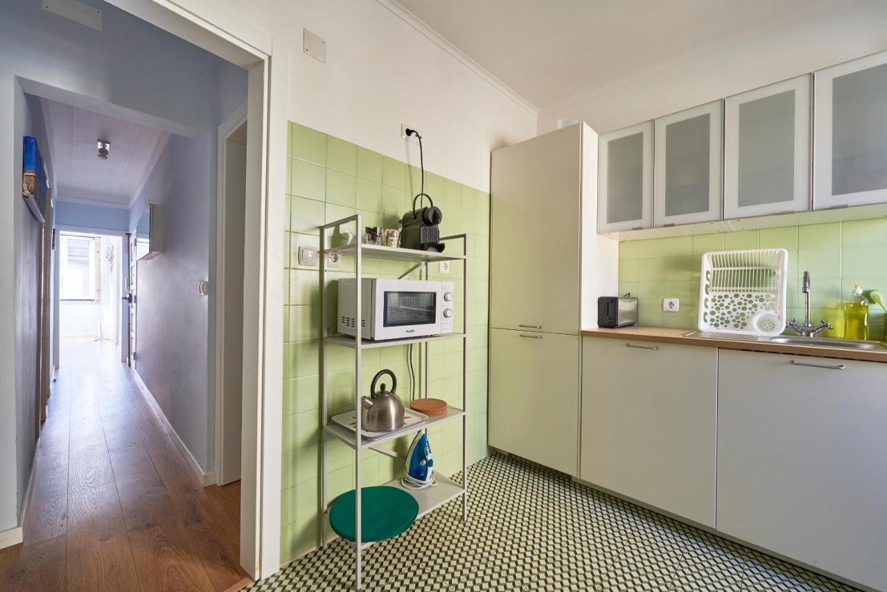 Elegant Riverview Apartment In Historical Lissabon Buitenkant foto