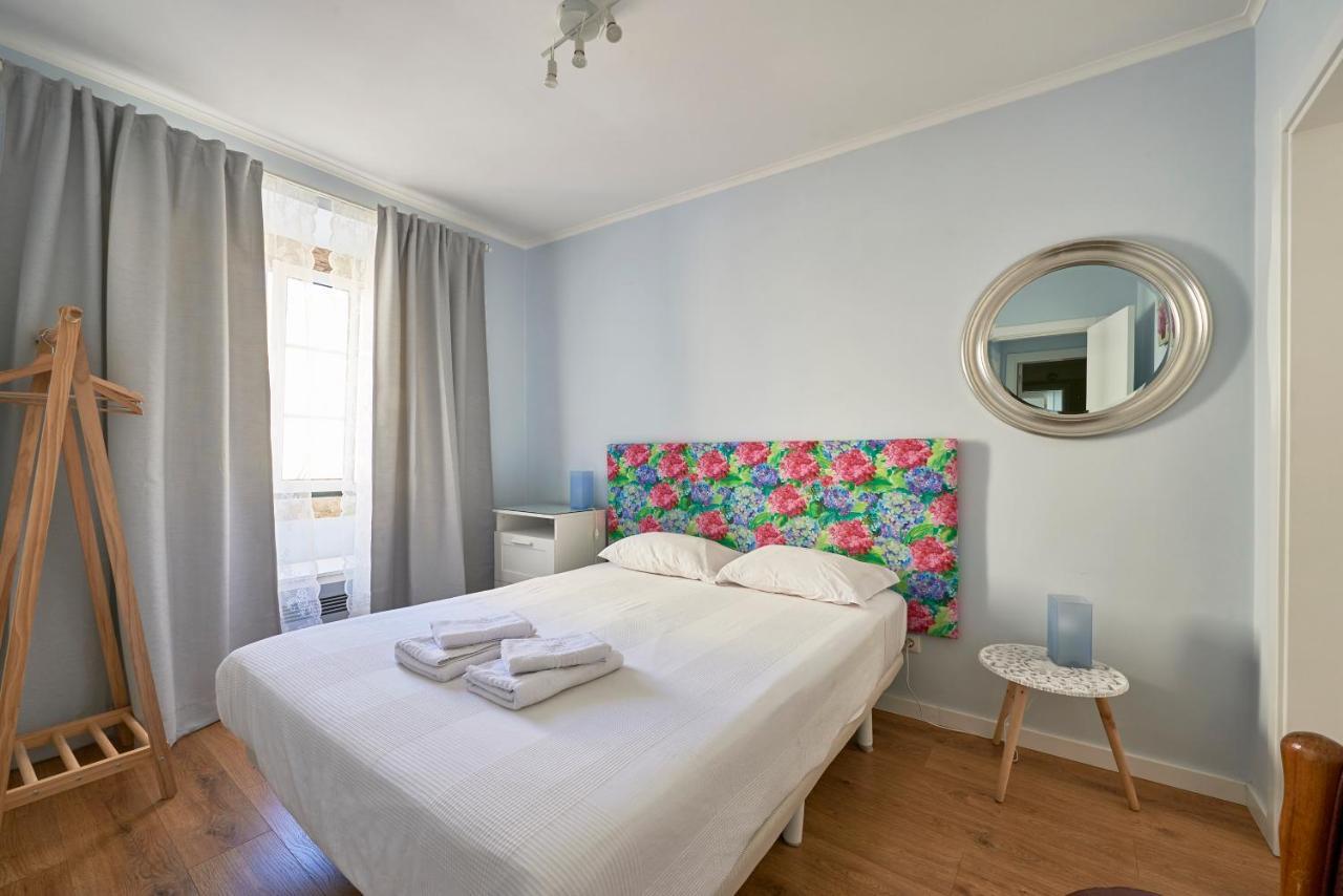Elegant Riverview Apartment In Historical Lissabon Buitenkant foto