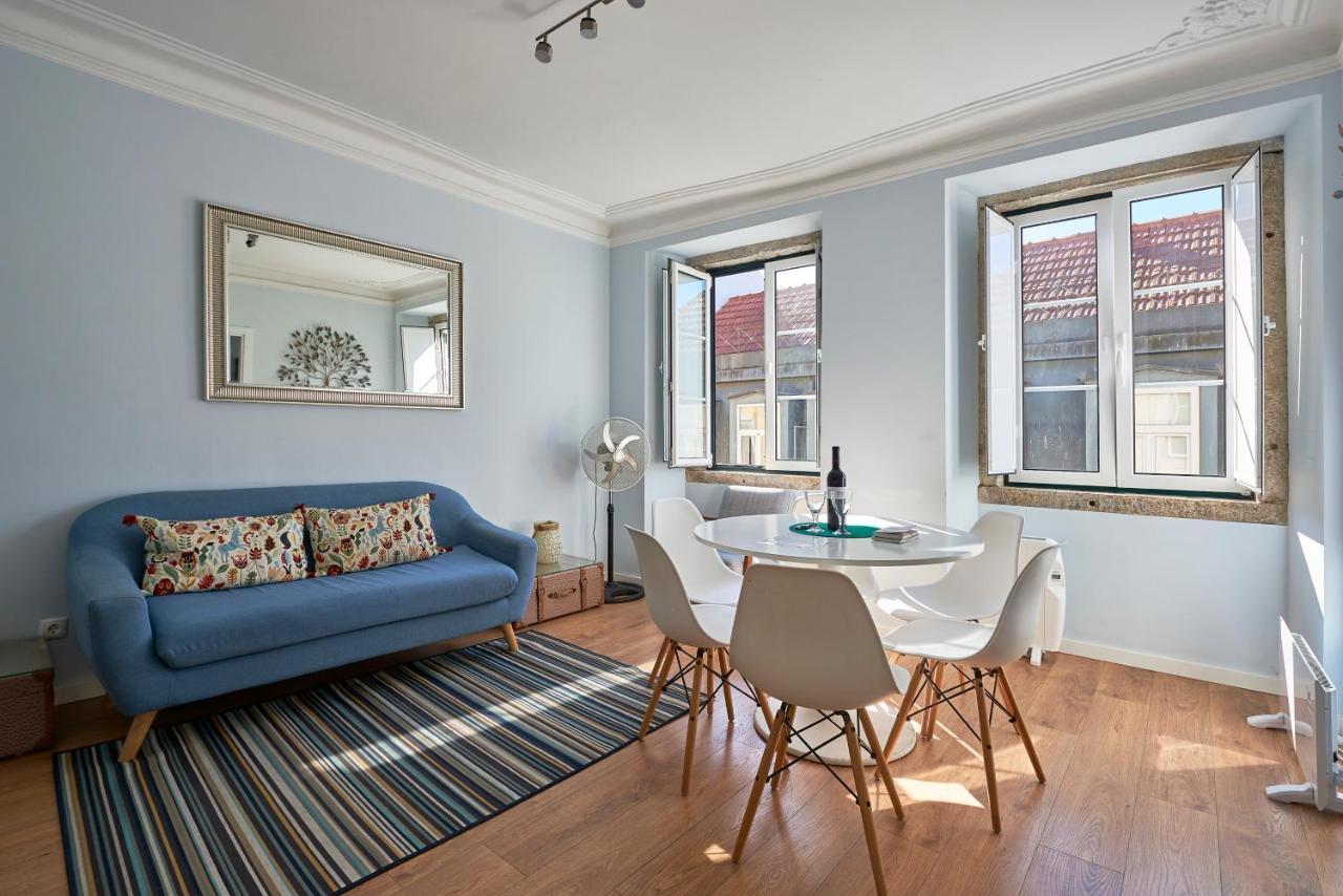 Elegant Riverview Apartment In Historical Lissabon Buitenkant foto