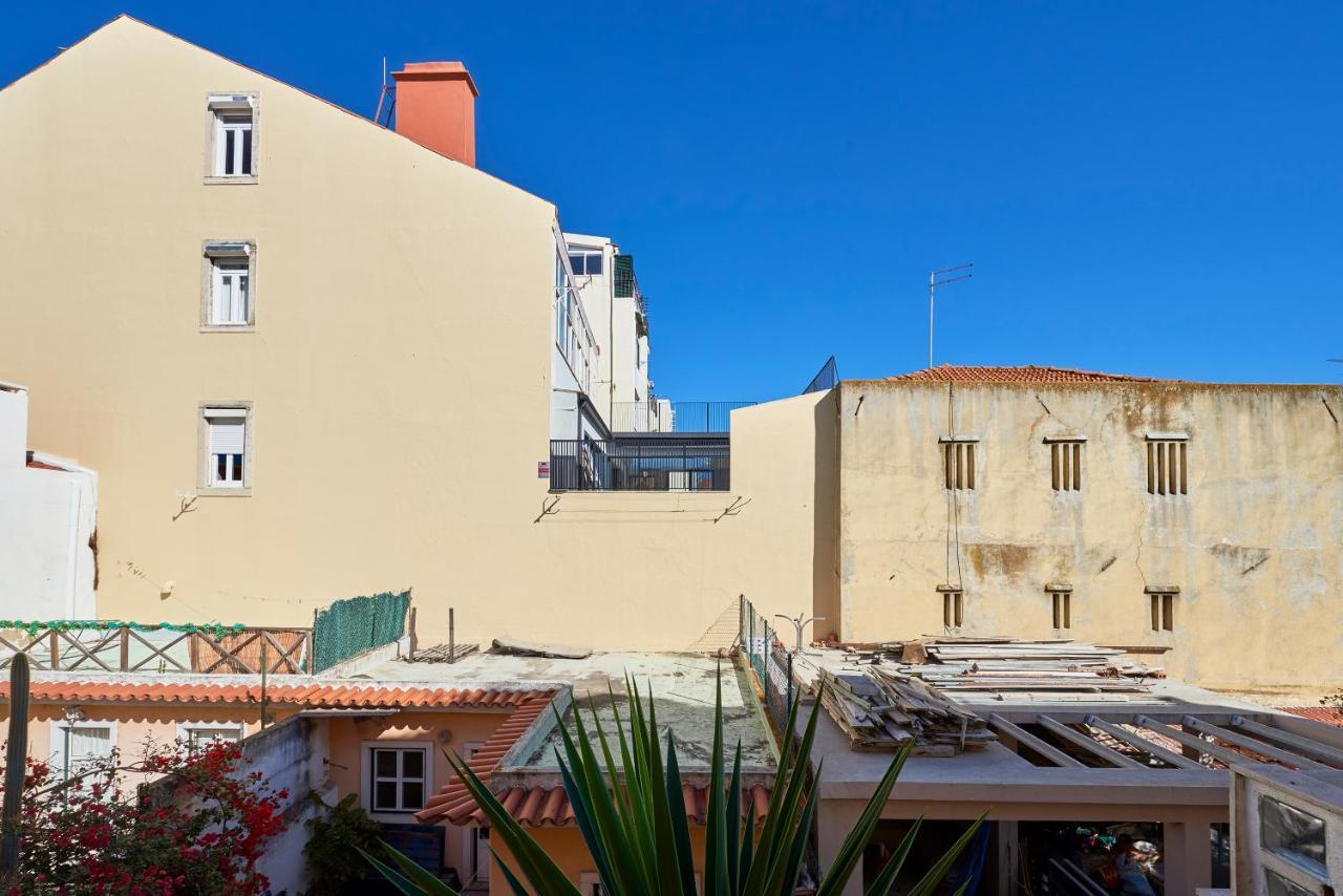 Elegant Riverview Apartment In Historical Lissabon Buitenkant foto