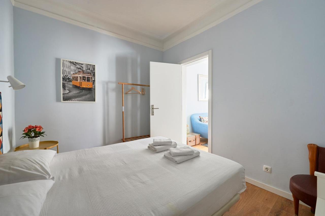 Elegant Riverview Apartment In Historical Lissabon Buitenkant foto